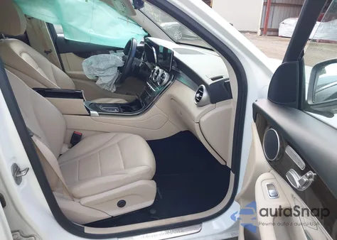 2021 Mercedes-Benz Glc 300 Suv from USA, damaged, VIN W1N0G8DB3MF938558